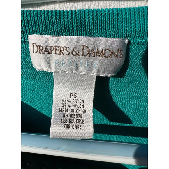 Drapers and diamonds. Petites Women’s Sweater PS green sequence stretch round ne - Picture 6 of 8